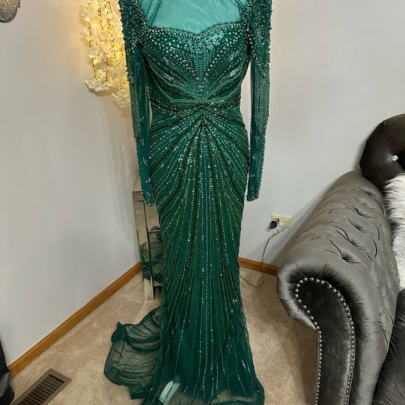 Women beaded evening prom dress - Picture 8 of 14